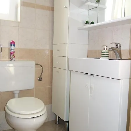 Nice Sunny Апартаменти Пула